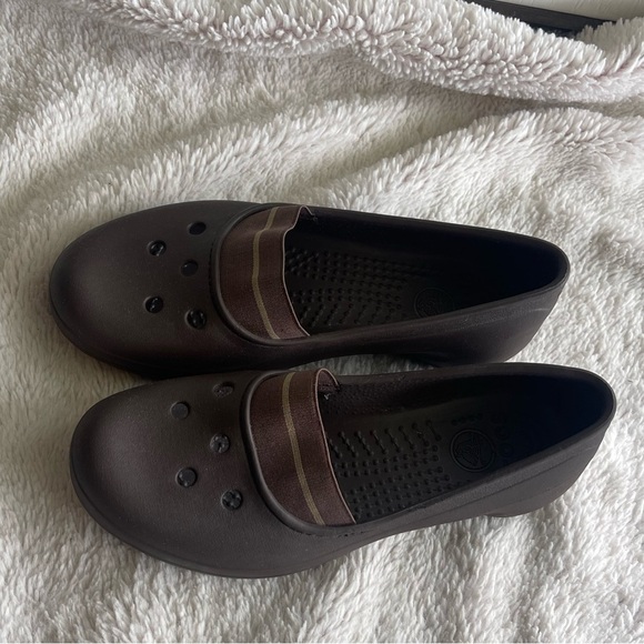 Crocs Juneau brown rubber waterproof clog slip on wedge - Picture 7 of 7